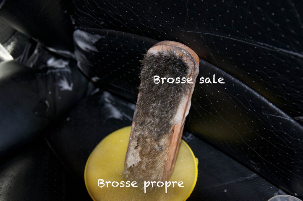 037Brosse cuir sale